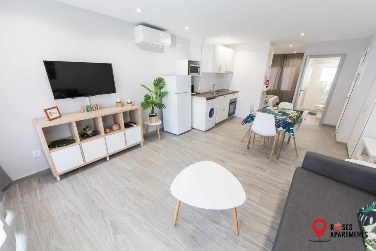 Roses Apartments Tropical Loft Vista Mar Lateral エクステリア 写真